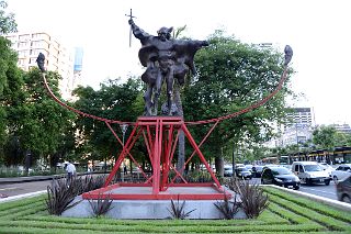 02 Cristobal Colon Christopher Columbus Statue By Ugo Attardi Near Beginning Of Avenida 9 de Julio Avenue Buenos Aires